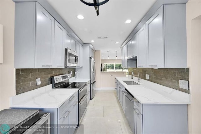 21207 Lago Cir D, Boca Raton