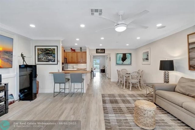 5 of 40 - 5520 N Ocean Blvd 210, Ocean Ridge, FL