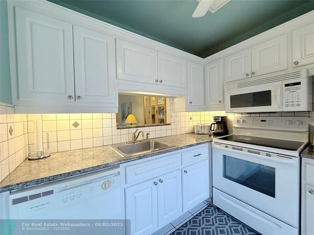 4 of 55 - 4331 Nw 16th St 103 D, Fort Lauderdale, FL