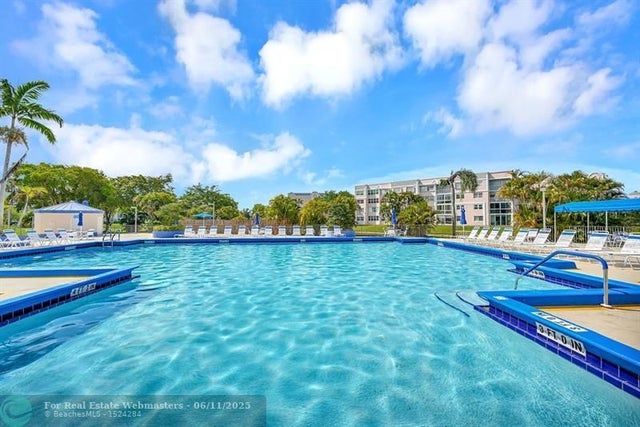 3 of 40 - 10442 Sunrise Lakes Blvd 310, Sunrise, FL