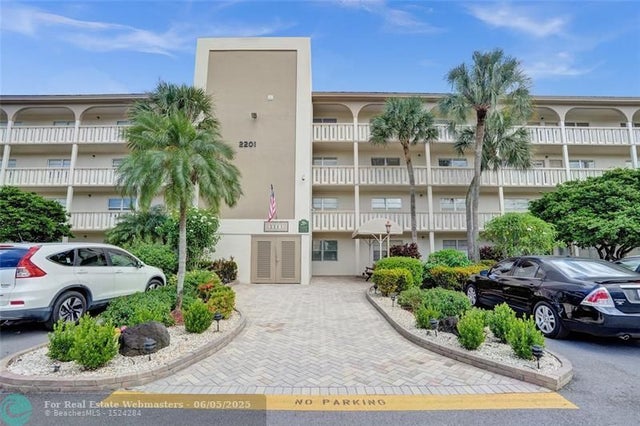 2 of 36 - 2201 Lucaya Bnd J3, Coconut Creek, FL