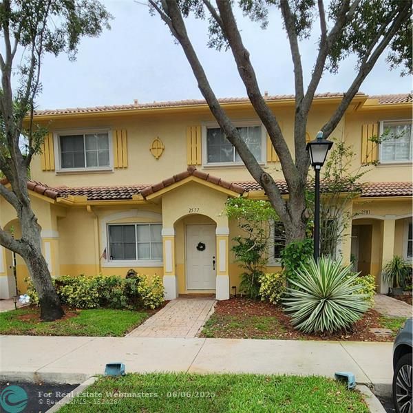 1 of 17 - 2577 Sw 83rd Ter 102, Hollywood, FL