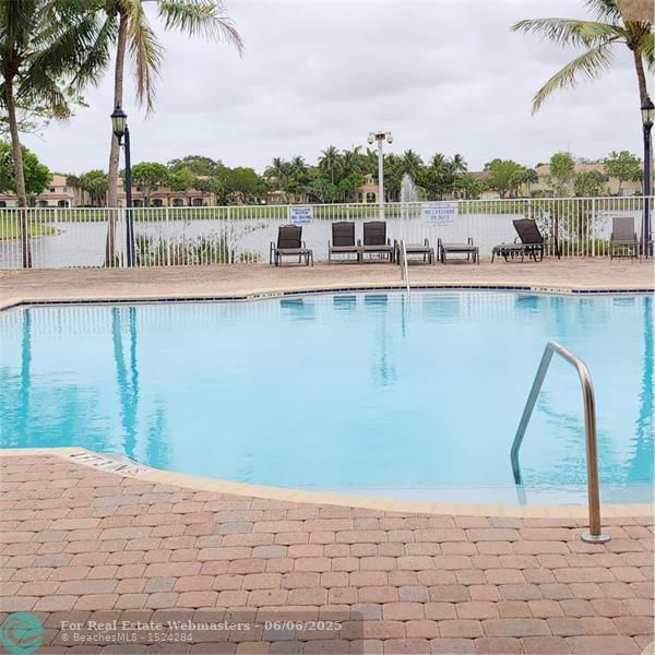 2 of 17 - 2577 Sw 83rd Ter 102, Hollywood, FL