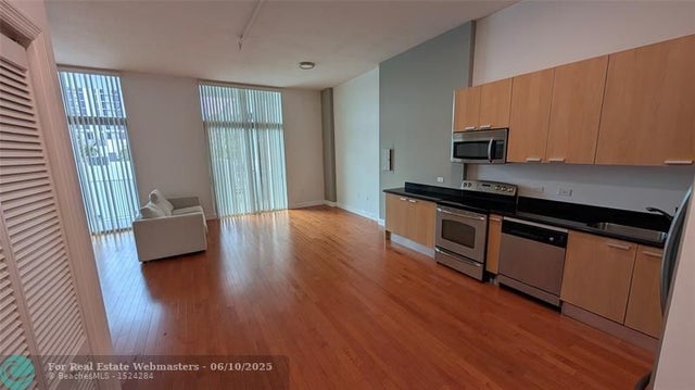3 of 12 - 2100 Van Buren St 309, Hollywood, FL