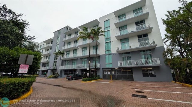 4 of 12 - 2100 Van Buren St 309, Hollywood, FL