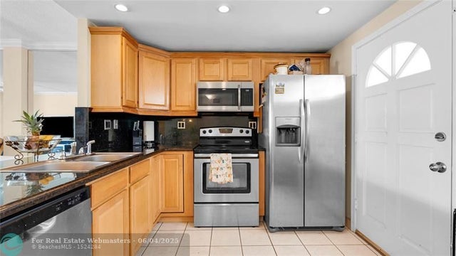 2 of 23 - 3725 Ne 169th St 207, North Miami Beach, FL