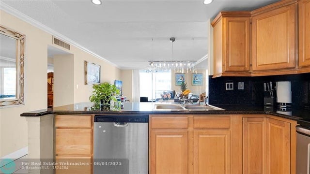 3 of 23 - 3725 Ne 169th St 207, North Miami Beach, FL