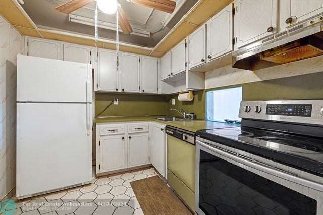 1 of 23 - 8260 Sw 24th St 6310, North Lauderdale, FL