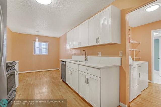 1 of 28 - 6850 10th Ave 101, Lake Worth, FL