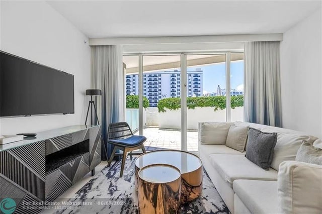 1 of 29 - 3101 Bayshore Dr 501, Fort Lauderdale, FL