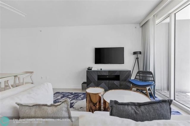 4 of 29 - 3101 Bayshore Dr 501, Fort Lauderdale, FL