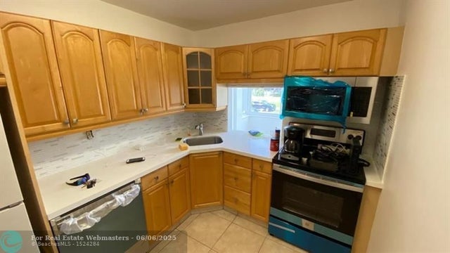 2 of 6 - 250 180th Dr 208, Sunny Isles Beach, FL