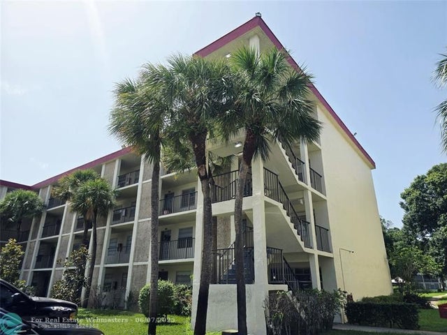 3000 Nw 48th Ter 430, Lauderdale Lakes