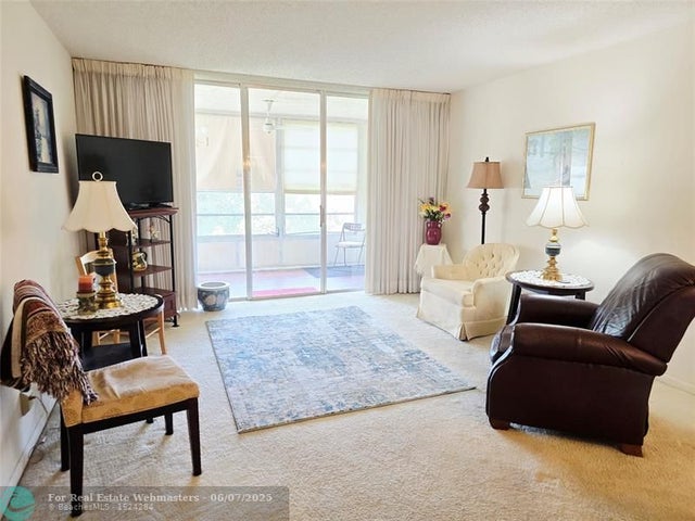 3 of 15 - 3000 Nw 48th Ter 430, Lauderdale Lakes, FL