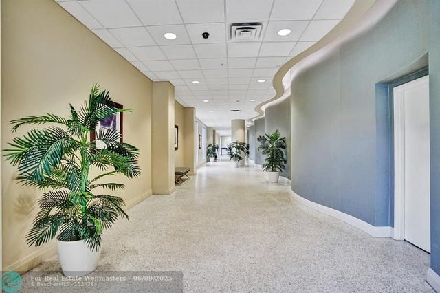 4 of 48 - 4001 S Ocean Dr 5k, Hollywood, FL