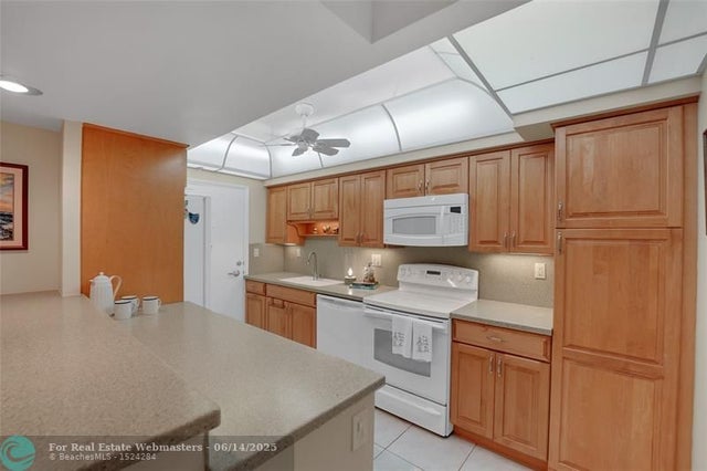 5 of 45 - 3200 Ne 36th St 319, Fort Lauderdale, FL