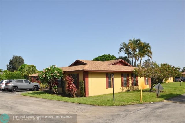 1 of 5 - 4306 Royal Banyan Way C-9, Lake Worth, FL