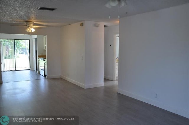 2 of 5 - 4306 Royal Banyan Way C-9, Lake Worth, FL