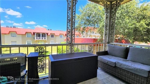 2 of 17 - 475 Se 8th St 216, Deerfield Beach, FL