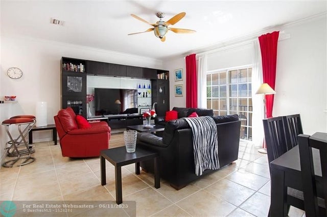 5 of 36 - 2536 Sw 14th Ave 1103, Fort Lauderdale, FL