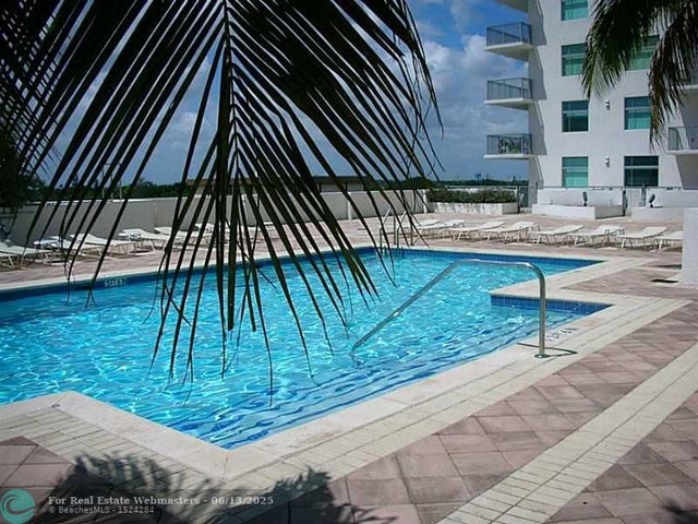 1 of 16 - 140 S Dixie Hy 525, Hollywood, FL