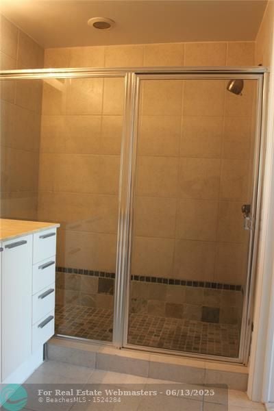 4 of 16 - 140 S Dixie Hy 525, Hollywood, FL