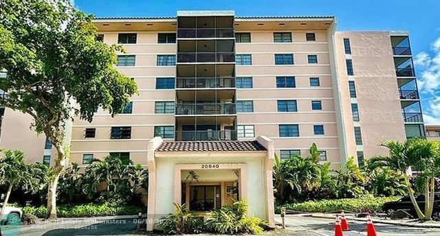 1 of 39 - 20840 San Simeon Way 309, Miami, FL