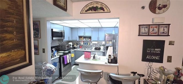 5 of 39 - 20840 San Simeon Way 309, Miami, FL