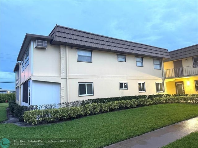 1 of 9 - 172 Saxony D 172, Delray Beach, FL