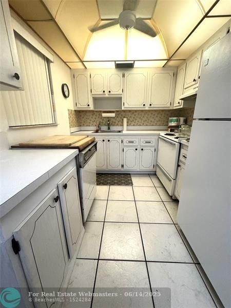 3 of 9 - 172 Saxony D 172, Delray Beach, FL
