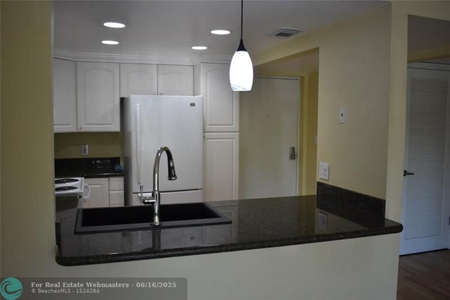 4 of 29 - 1000 River Reach Dr 215, Fort Lauderdale, FL