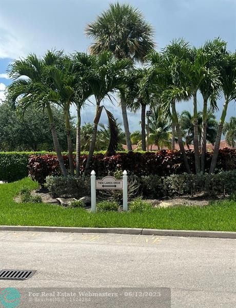 9936 Twin Lakes Dr 34 F, Coral Springs