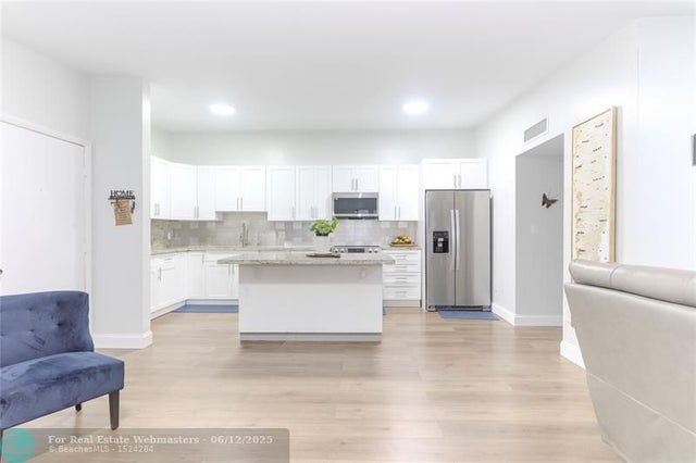 3 of 25 - 10675 W Clairmont Cir 202, Fort Lauderdale, FL
