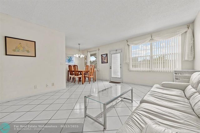 5 of 26 - 3082 Exeter 3082, Boca Raton, FL