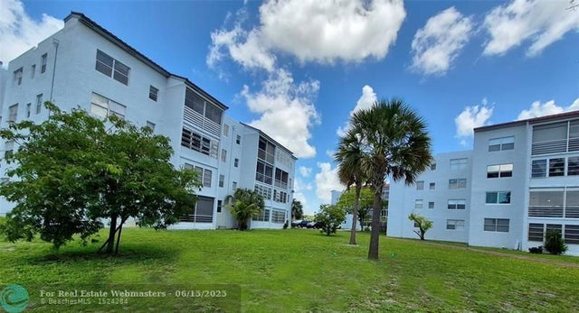 2 of 25 - 2840 Somerset Dr 208m, Lauderdale Lakes, FL