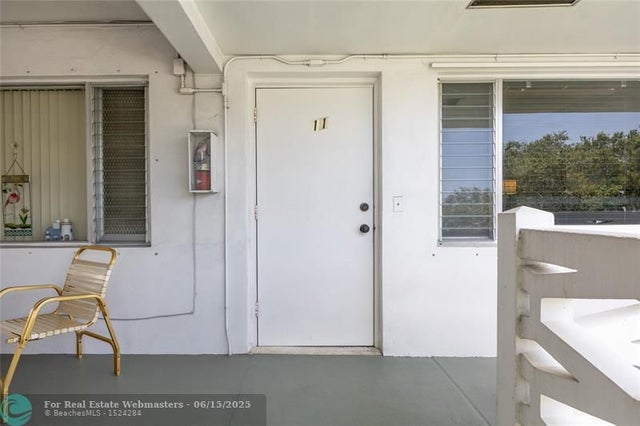 2 of 29 - 3847 S Circle Dr 11, Hollywood, FL