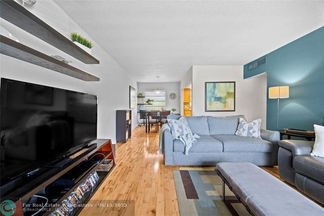3 of 29 - 3847 S Circle Dr 11, Hollywood, FL