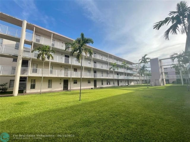 2800 Nw 56th Ave E102, Lauderhill