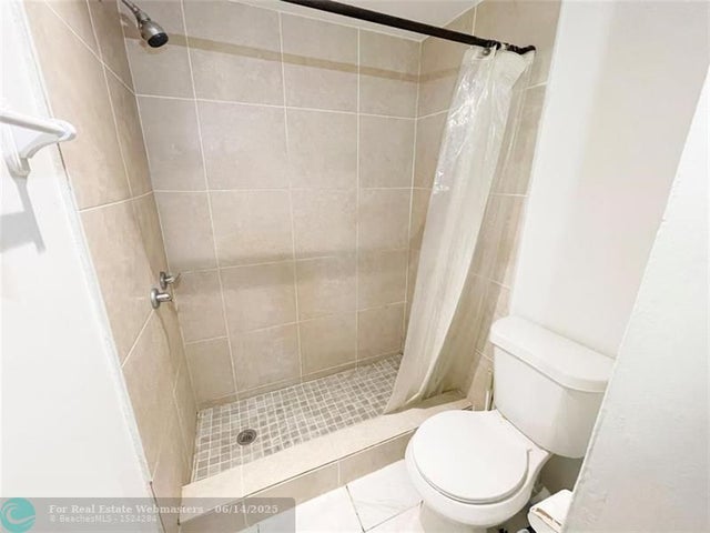 4 of 12 - 2800 Nw 56th Ave E102, Lauderhill, FL