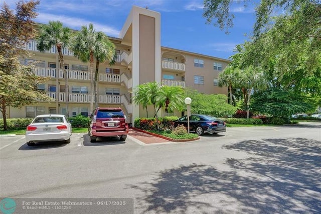 2 of 35 - 3003 Portofino Isle O1, Coconut Creek, FL