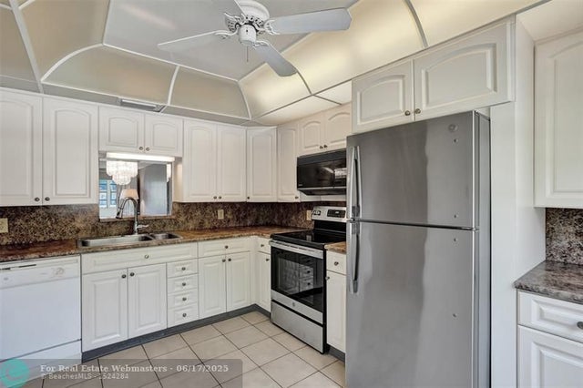 5 of 35 - 3003 Portofino Isle O1, Coconut Creek, FL