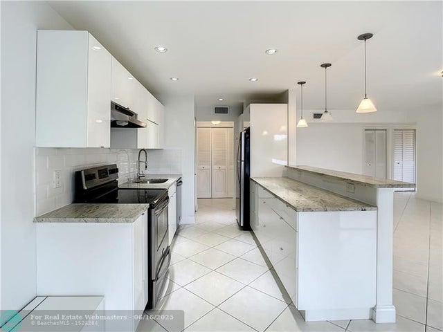 2 of 39 - 6342 Longboat Ln 404, Boca Raton, FL