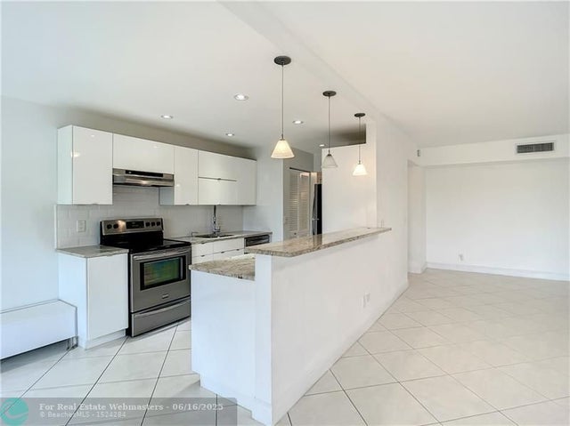 3 of 39 - 6342 Longboat Ln 404, Boca Raton, FL