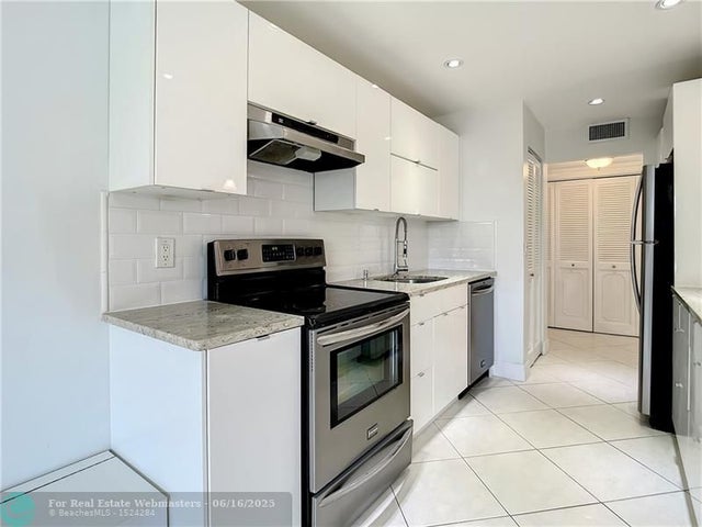 4 of 39 - 6342 Longboat Ln 404, Boca Raton, FL