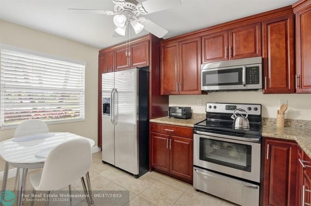 5 of 29 - 1036 Guildford B 1036, Boca Raton, FL