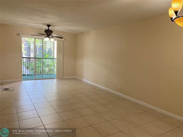 4 of 15 - 5080 Sw 64th Ave 202, Davie, FL