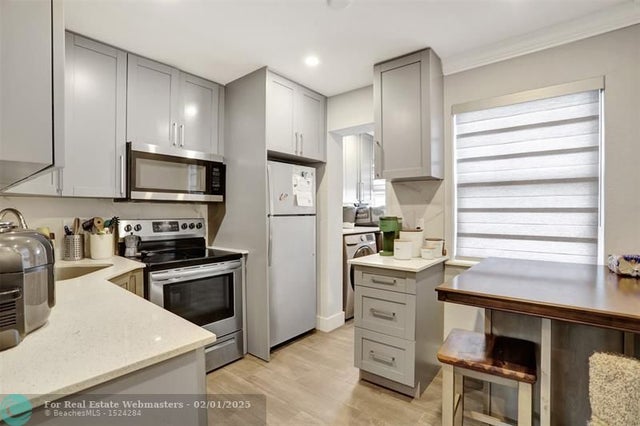 2 of 24 - 2617 Nw 9th Ave, Wilton Manors, FL