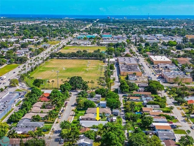 1 of 27 - 2432 Sherman St, Hollywood, FL