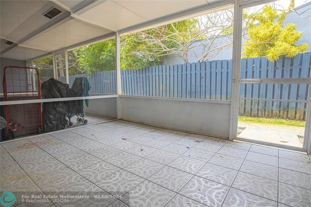 5 of 27 - 2432 Sherman St, Hollywood, FL