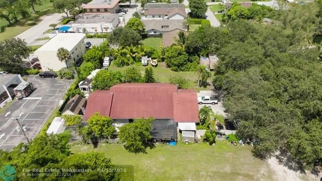 4 of 12 - 5600 Nw 76th Pl, Coconut Creek, FL